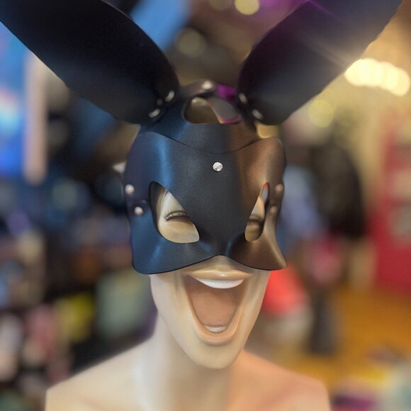 🖤 Smiffys Black Fever Faux Leather Rabbit Mask - Picture 1 of 9